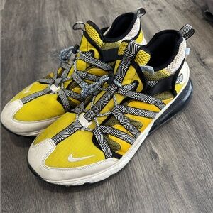 Nike Yellow and Black Athletic Sneakers